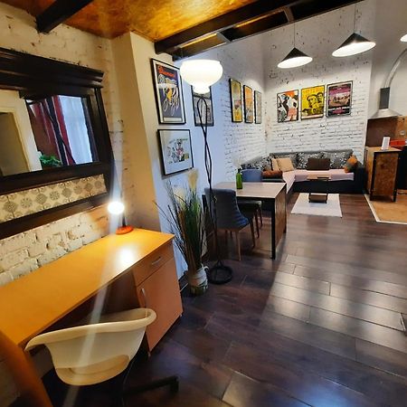 Apartamento Authentic Belgrade Centre - Split Level Loft With Patio In Courtyard Exterior foto