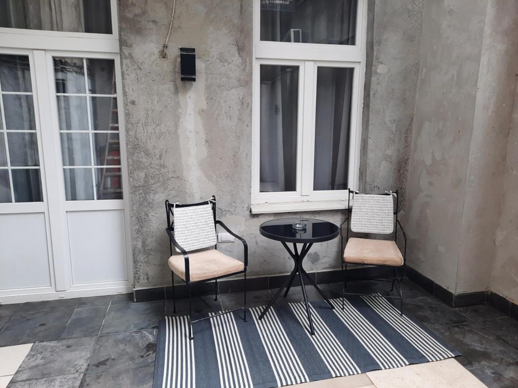 Apartamento Authentic Belgrade Centre - Split Level Loft With Patio In Courtyard Exterior foto