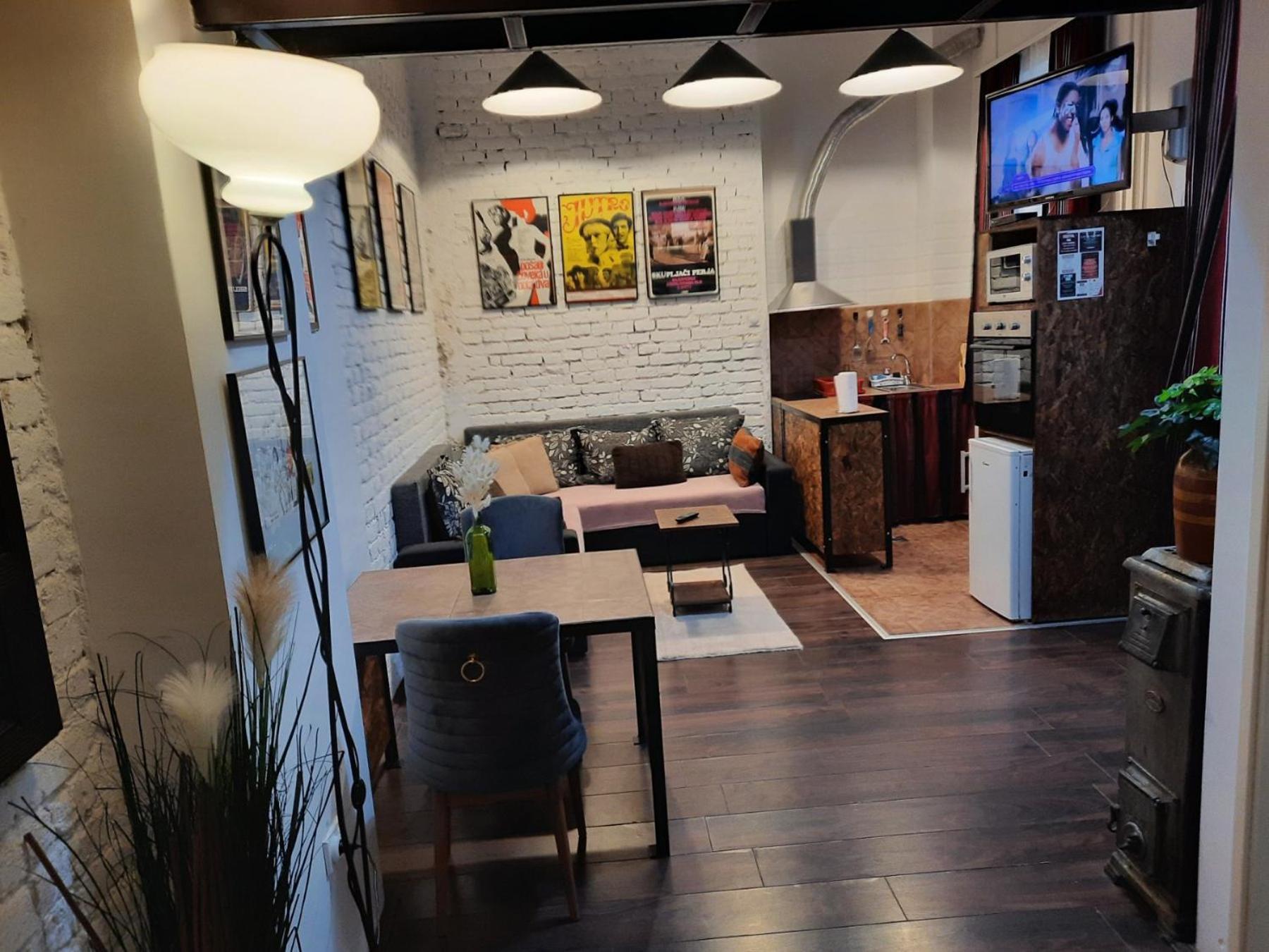 Apartamento Authentic Belgrade Centre - Split Level Loft With Patio In Courtyard Exterior foto