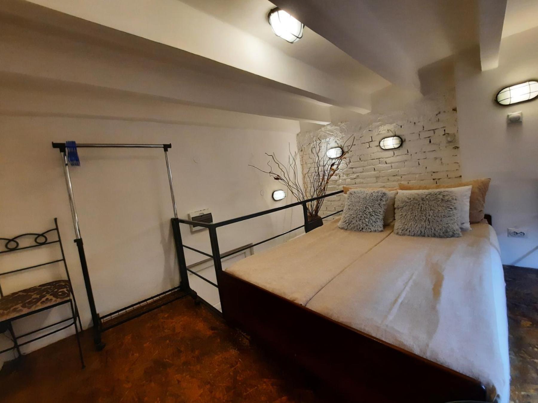 Apartamento Authentic Belgrade Centre - Split Level Loft With Patio In Courtyard Exterior foto