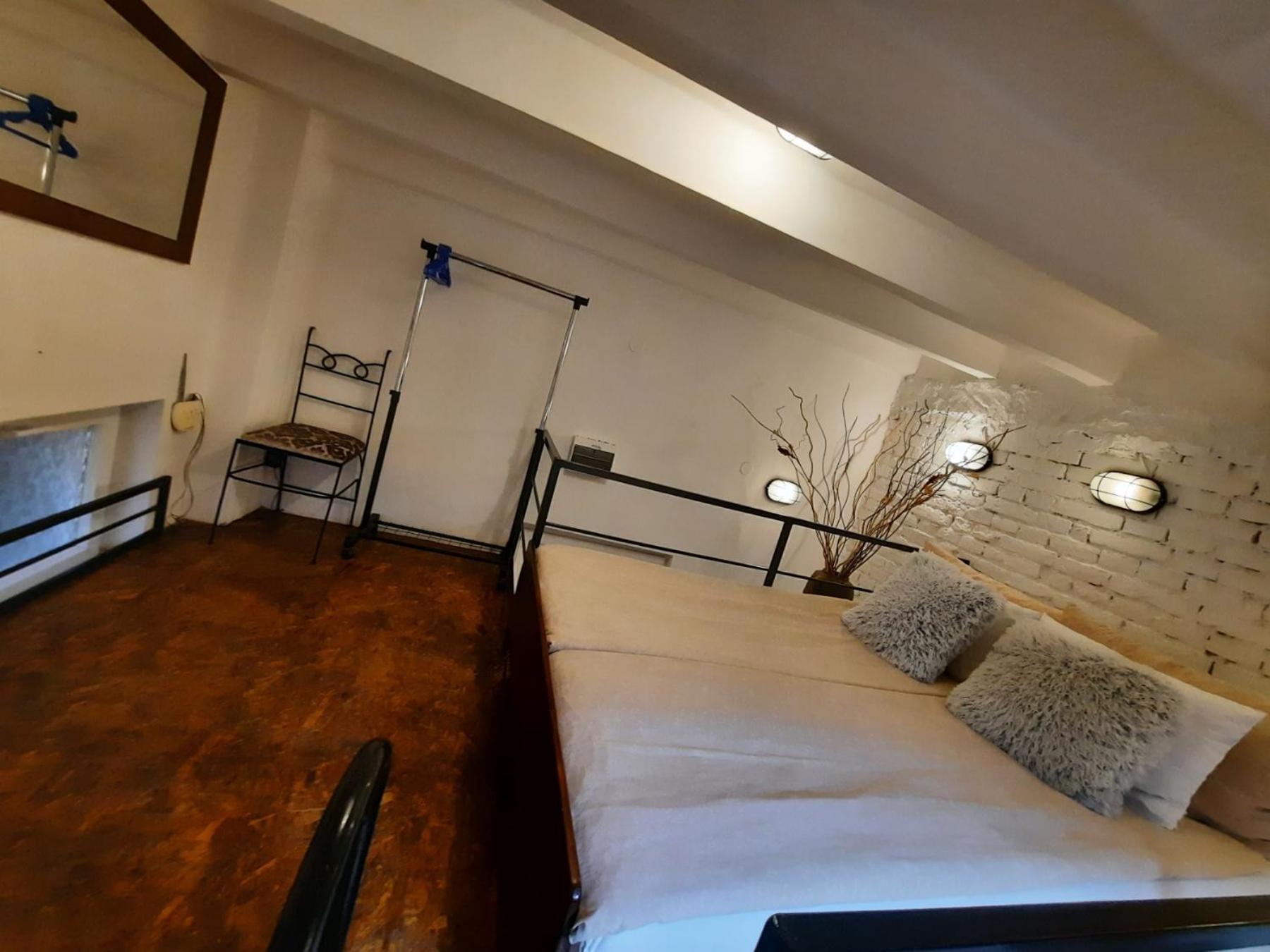 Apartamento Authentic Belgrade Centre - Split Level Loft With Patio In Courtyard Exterior foto