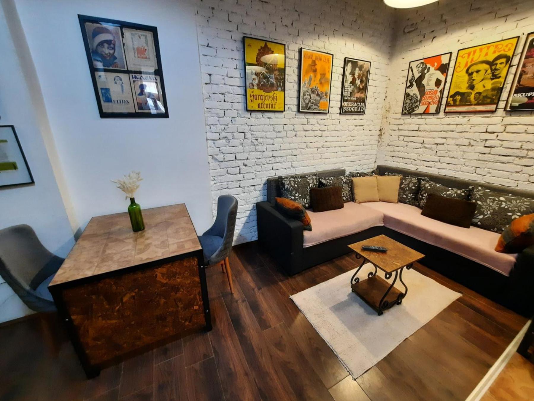 Apartamento Authentic Belgrade Centre - Split Level Loft With Patio In Courtyard Exterior foto